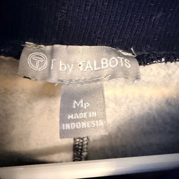 Talbots Striped Sweatshirt Pullover | Medium Petite | Navy Cozy Top - Picture 4 of 6